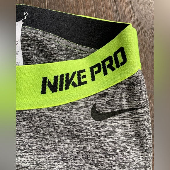 Nike Pro Tights - Picture 3 of 6
